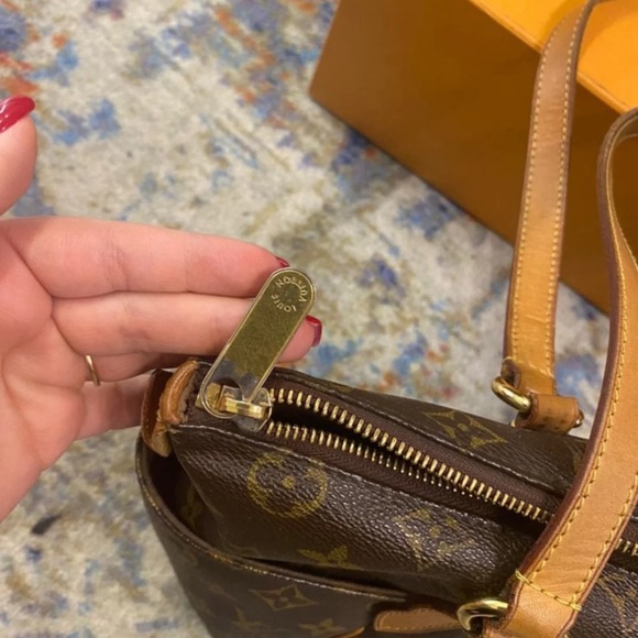 Louis Vuitton Totally Monogram PM tote - Picture 9 of 12